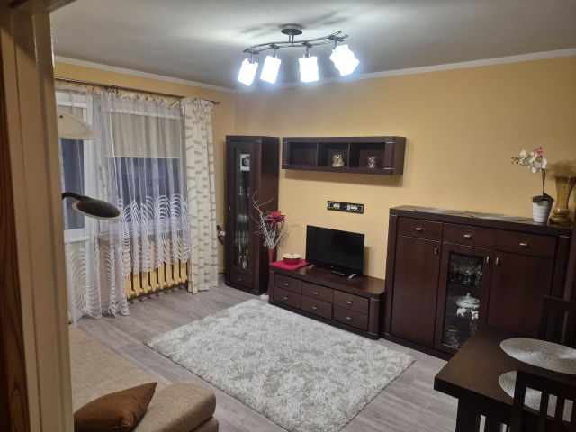 Mieszkanie 3-pokojowe Głogów, ul. Kasztelańska. Zdjęcie 1