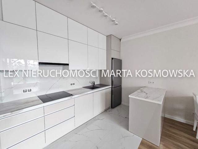 Mieszkanie 3-pokojowe Warszawa Włochy, al. Krakowska. Zdjęcie 6