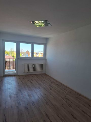 Mieszkanie 3-pokojowe Wąbrzeźno, ul. Tysiąclecia. Zdjęcie 1
