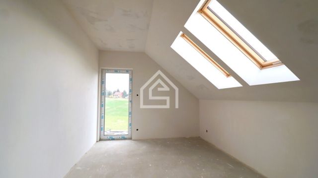 dom wolnostojący, 5 pokoi Czyżów. Zdjęcie 9