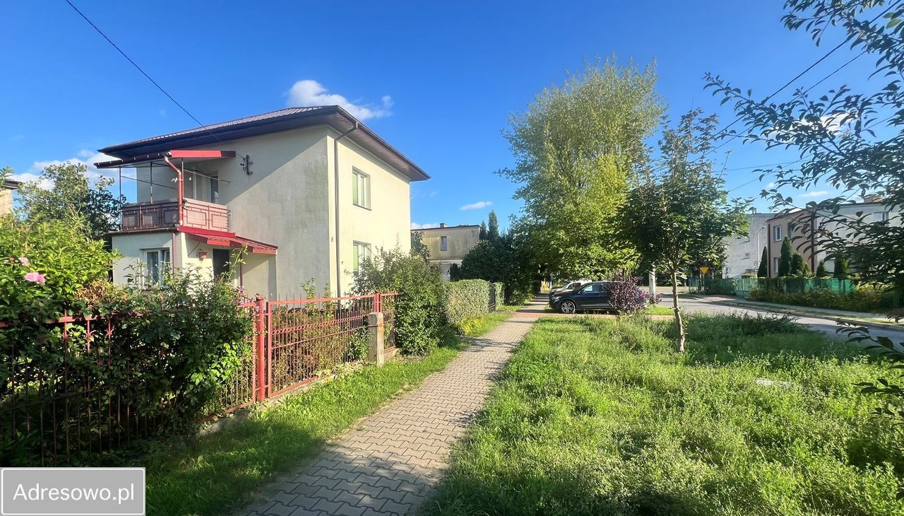 dom wolnostojący, 4 pokoje Ostrowiec Świętokrzyski Centrum, ul. Jana Matejki. Zdjęcie 1