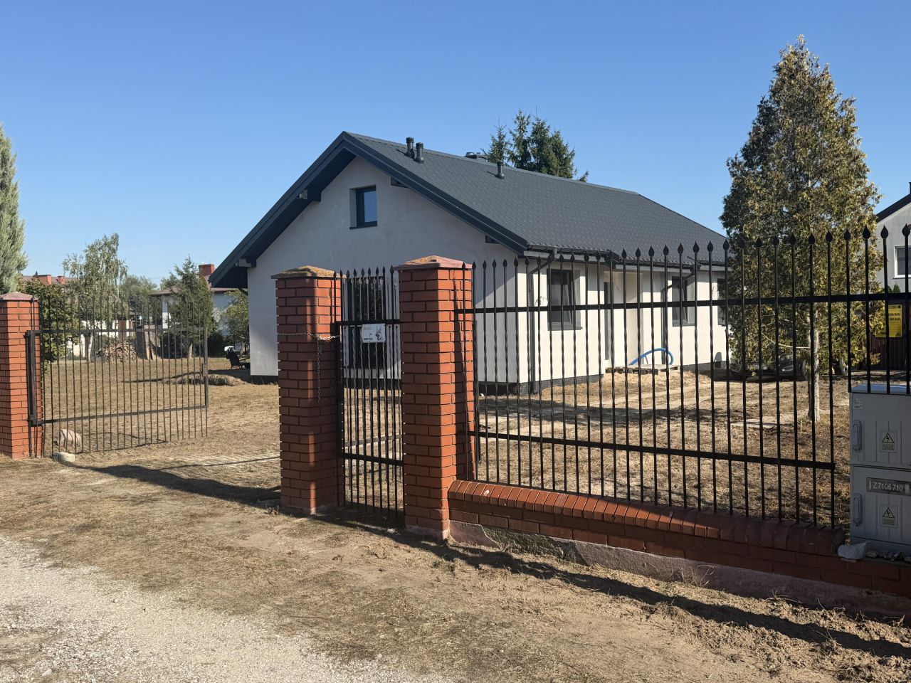 dom wolnostojący, 4 pokoje Płock Ciechomice, ul. Ciechomicka. Zdjęcie 1