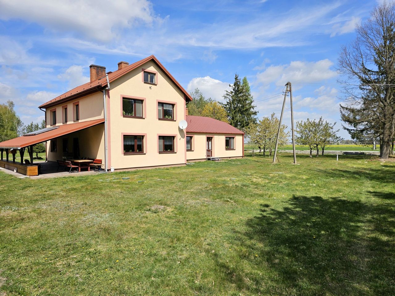 dom wolnostojący, 7 pokoi Rossosz. Zdjęcie 2