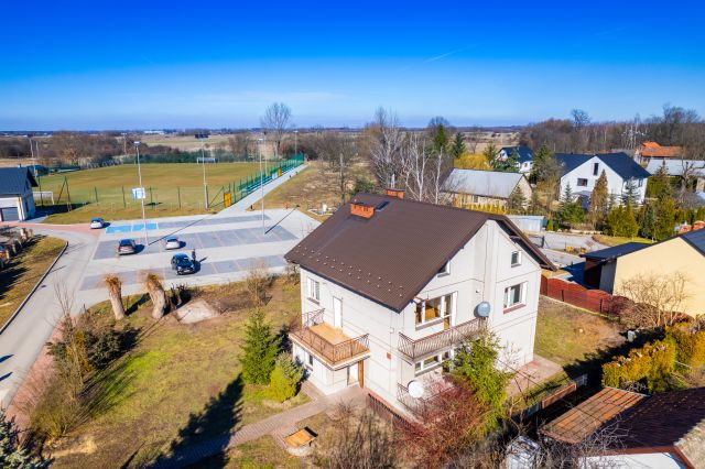 dom wolnostojący, 5 pokoi Krzeczów, ul. Świętego Floriana. Zdjęcie 1