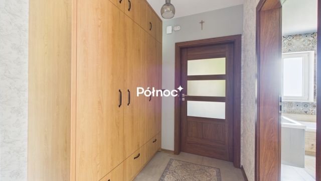 dom wolnostojący, 4 pokoje Sosnowiec. Zdjęcie 18