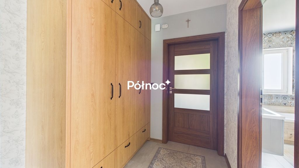 dom wolnostojący, 4 pokoje Sosnowiec. Zdjęcie 18