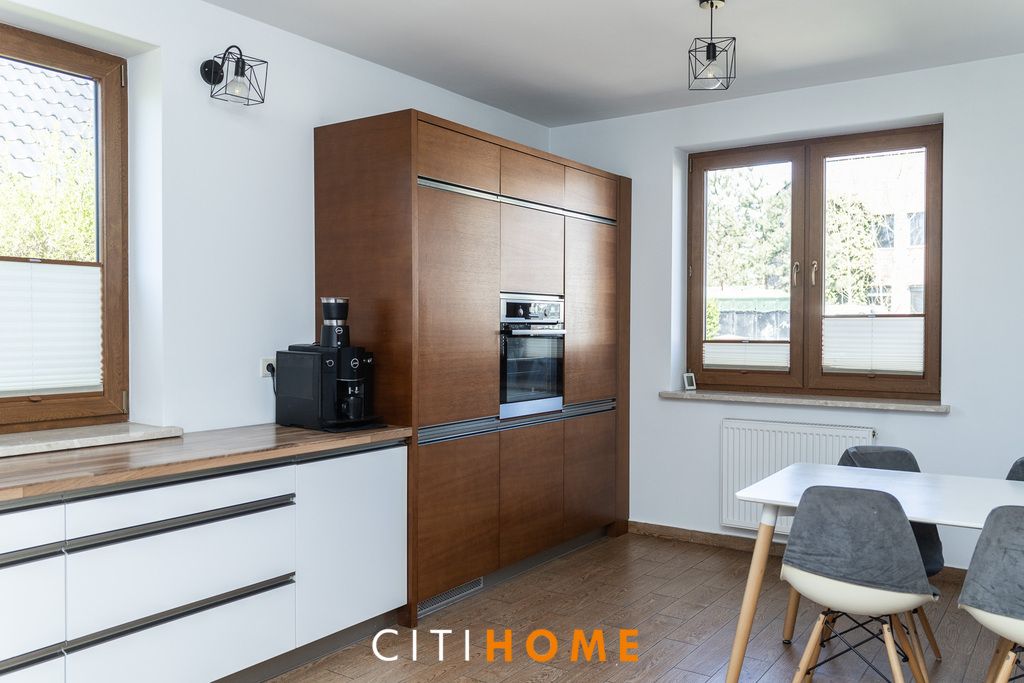 dom wolnostojący, 4 pokoje Karczew. Zdjęcie 4