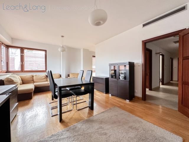 Mieszkanie 3-pokojowe Kraków Stare Miasto, ul. Napoleona Cybulskiego. Zdjęcie 1