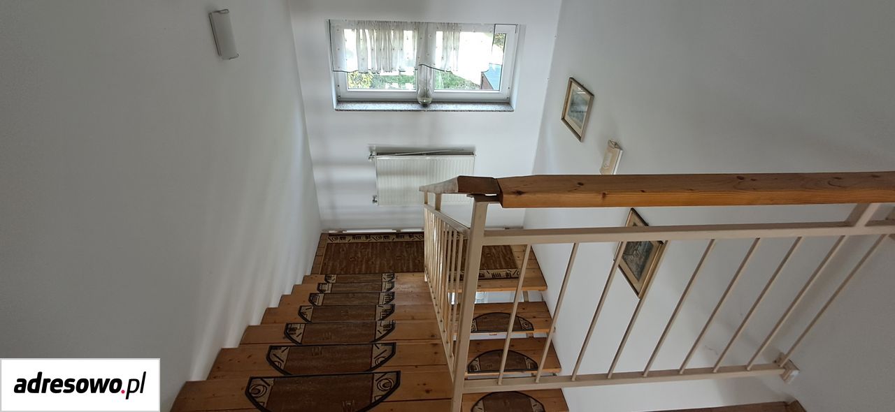 dom wolnostojący, 5 pokoi Tresna Tresna Mała. Zdjęcie 12
