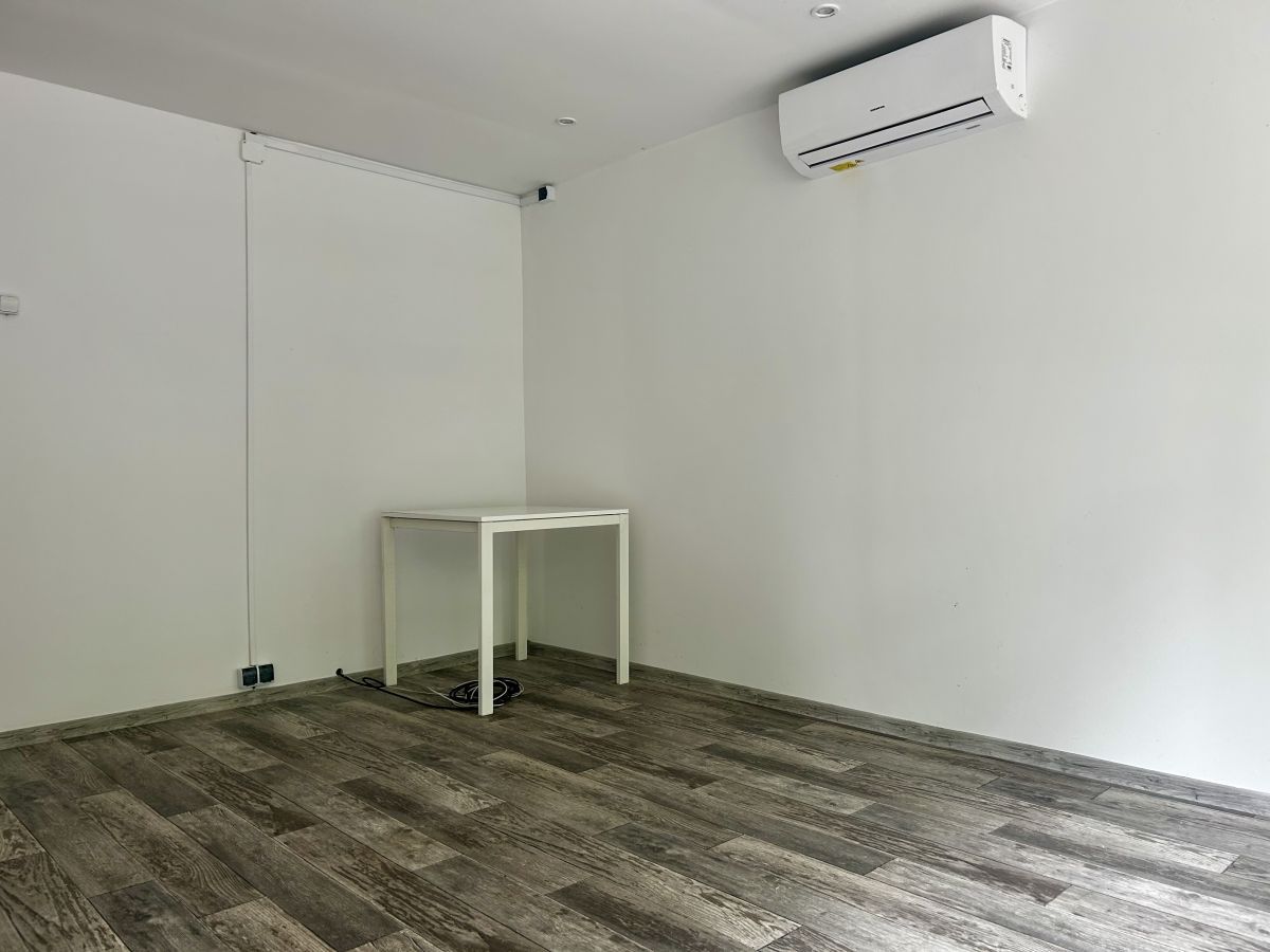 Lokal Łódź Bałuty, ul. Turoszowska. Zdjęcie 1