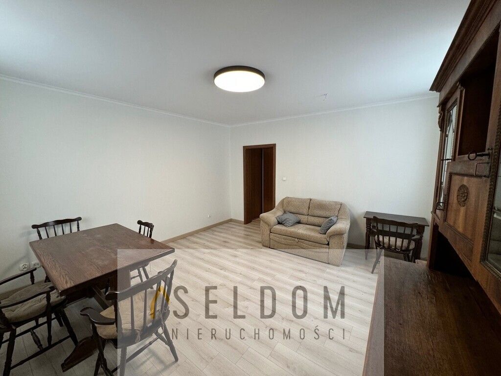 Mieszkanie 2-pokojowe Jelenia Góra. Zdjęcie 2