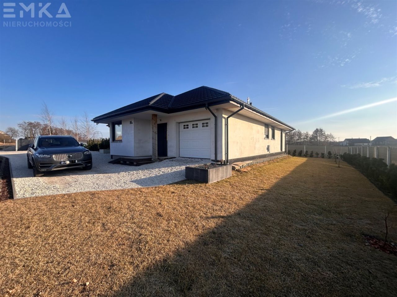 dom wolnostojący, 3 pokoje Sadłóżek. Zdjęcie 2