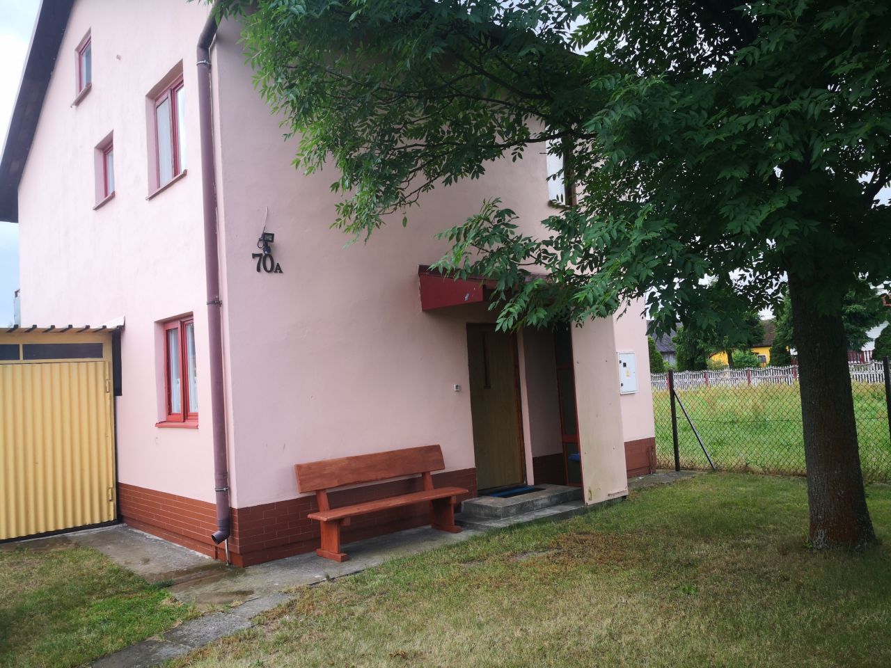 dom wolnostojący, 4 pokoje Małoszyce Przedmieście. Zdjęcie 2