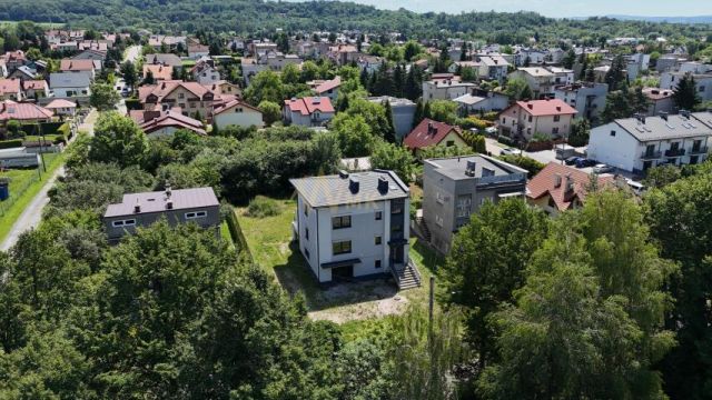 dom wolnostojący, 9 pokoi Tarnów. Zdjęcie 4
