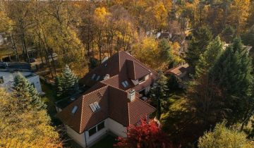 dom wolnostojący, 11 pokoi Łódź Julianów, ul. Świetlana