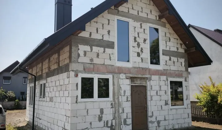 dom wolnostojący, 6 pokoi Przecław, ul. Długa