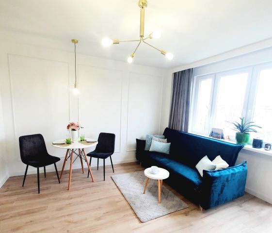 Mieszkanie 3-pokojowe Warszawa Ursus, ul. Stanisława Wojciechowskiego. Zdjęcie 1