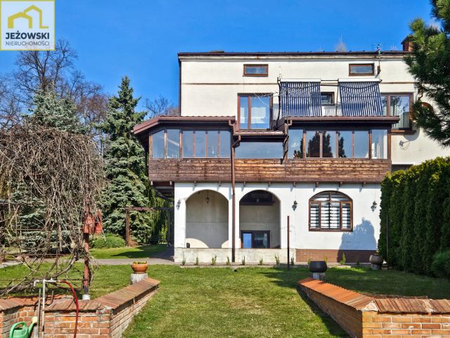 bliźniak, 10 pokoi Sobieszyn. Zdjęcie 1