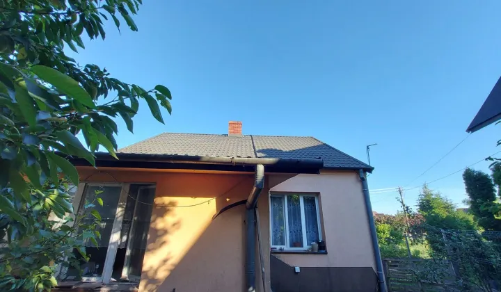 dom wolnostojący, 2 pokoje Małogoszcz, ul. Warszawska