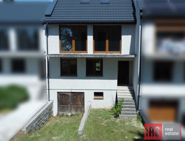 dom szeregowy, 6 pokoi Turek, ul. Kazimierza Sosnowskiego. Zdjęcie 1