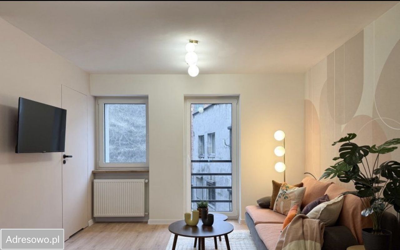 Mieszkanie 2-pokojowe Katowice Śródmieście, ul. Marii Skłodowskiej-Curie. Zdjęcie 1