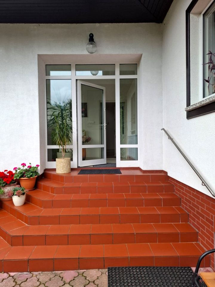 dom wolnostojący, 8 pokoi Miodówko. Zdjęcie 4