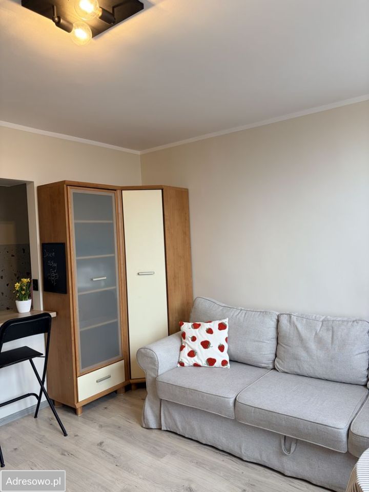 Mieszkanie 3-pokojowe Kraków Azory. Zdjęcie 1