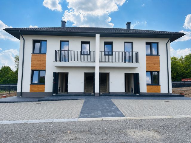 Mieszkanie 3-pokojowe Głogów Małopolski. Zdjęcie 3