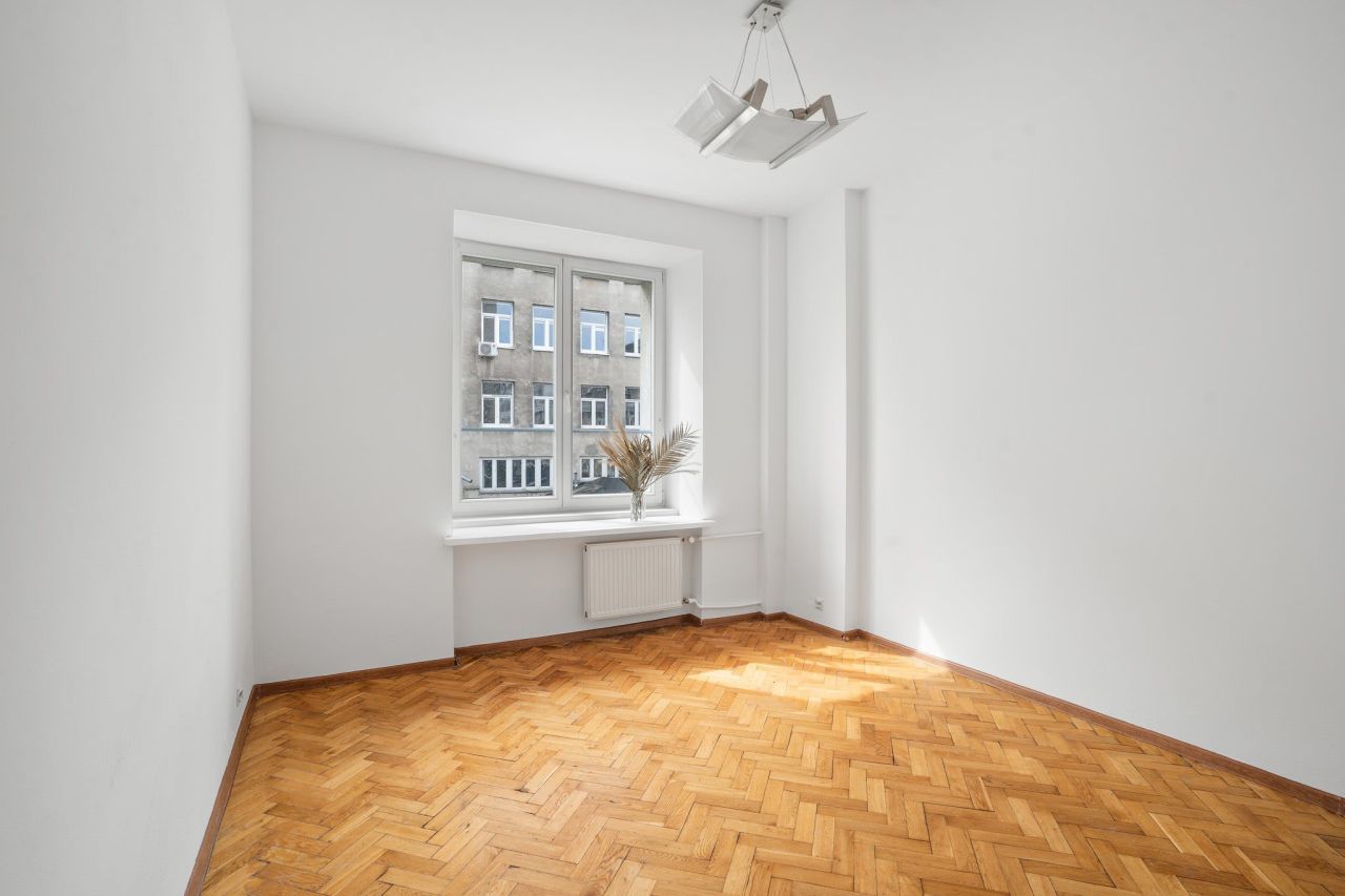 Mieszkanie 4-pokojowe Warszawa Śródmieście, ul. Stefana Jaracza. Zdjęcie 2