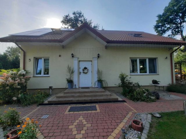 dom wolnostojący, 6 pokoi Huta Żabiowolska, ul. Cedrowa. Zdjęcie 1