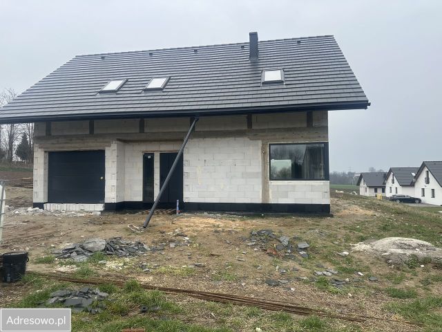 dom wolnostojący, 5 pokoi Bilczyce. Zdjęcie 1