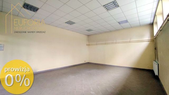 Hala/magazyn Piotrków Trybunalski, al. 3 Maja. Zdjęcie 2