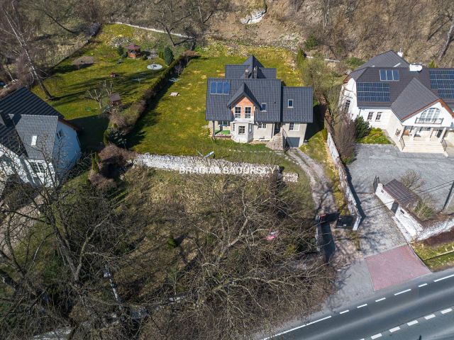 dom wolnostojący, 7 pokoi Kraków Zwierzyniec, ul. Księcia Józefa. Zdjęcie 10