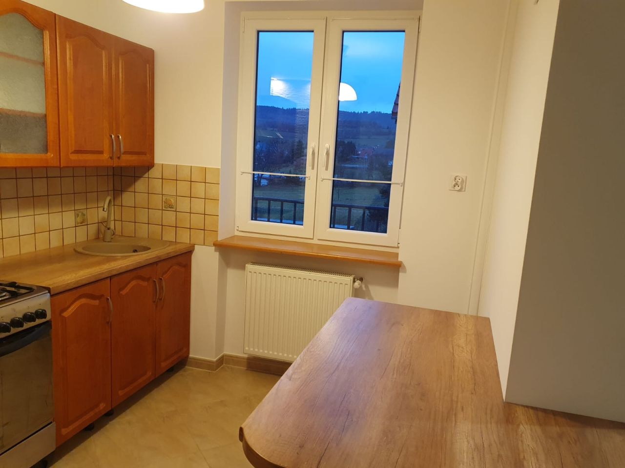 Mieszkanie 2-pokojowe Dziwiszów. Zdjęcie 3