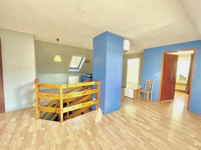 dom wolnostojący, 4 pokoje Piekary Śląskie Kozłowa Góra, ul. 1 Maja. Zdjęcie 10