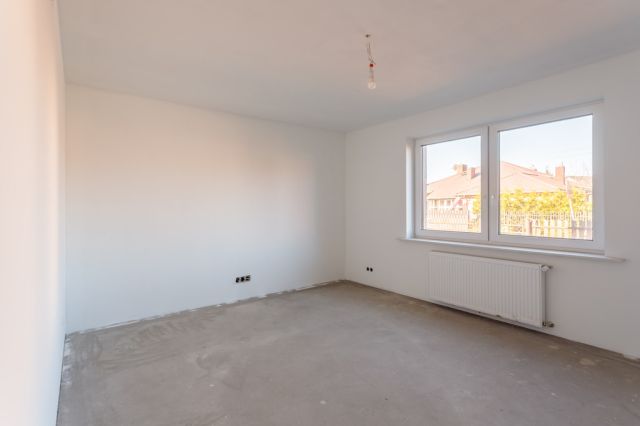 dom wolnostojący, 7 pokoi Kobyłka. Zdjęcie 2