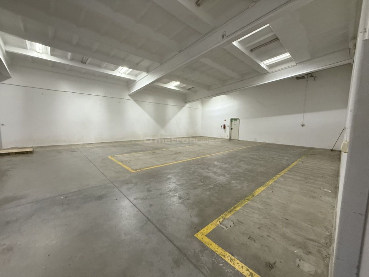 Hala/magazyn Serock, ul. 3-go Maja. Zdjęcie 3