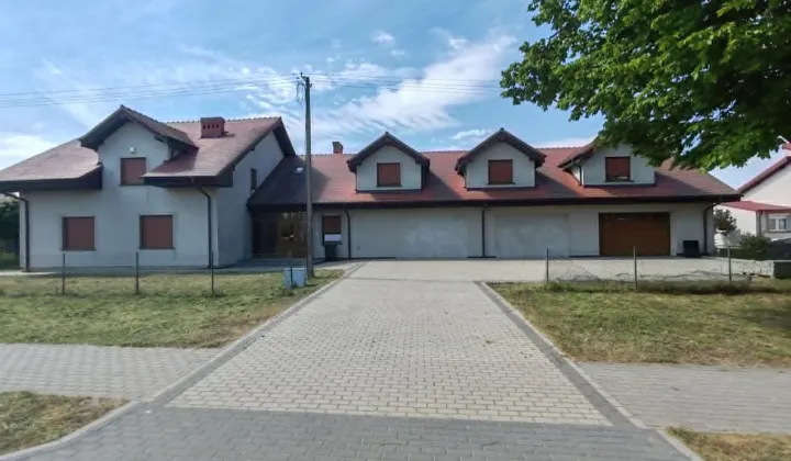 dom wolnostojący, 10 pokoi Podstolice, ul. Kasztanowa
