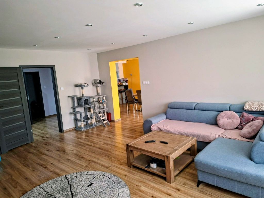 dom wolnostojący, 4 pokoje Lelów. Zdjęcie 2