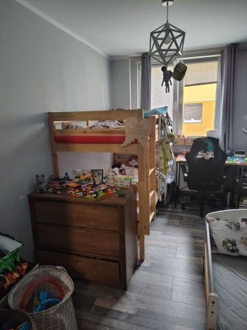 Mieszkanie 3-pokojowe Złotniki. Zdjęcie 1