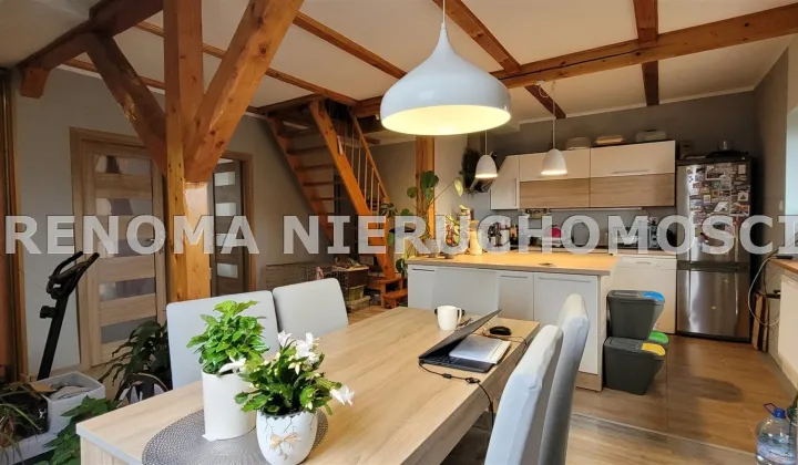 dom wolnostojący, 8 pokoi Wałbrzych Kozice, ul. Strzegomska