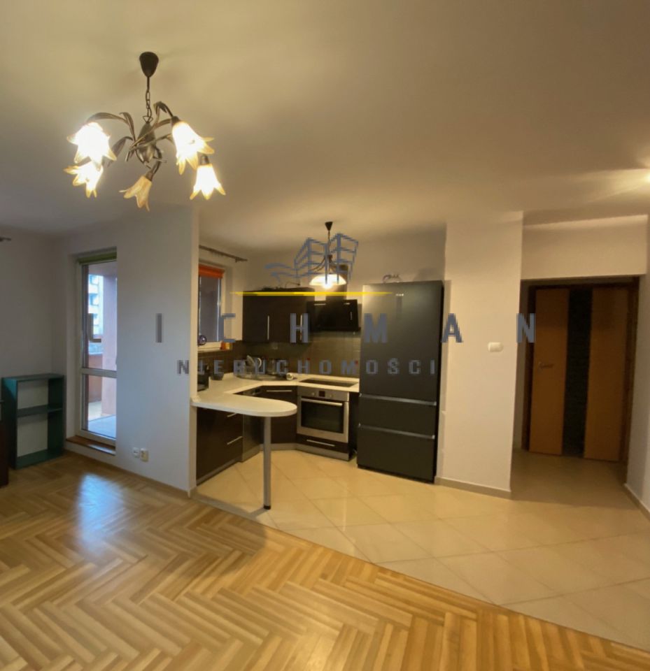 Mieszkanie 2-pokojowe Łódź Śródmieście, ul. ks. bp. Wincentego Tymienieckiego. Zdjęcie 3