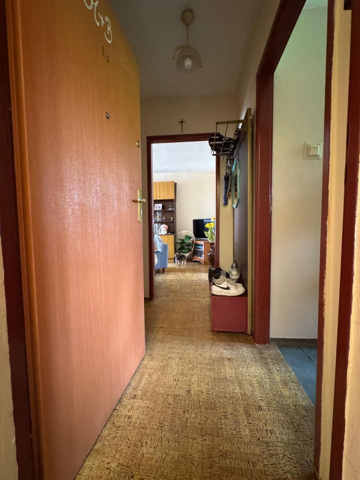 Mieszkanie 3-pokojowe Nowa Ruda, os. Piastowskie. Zdjęcie 5