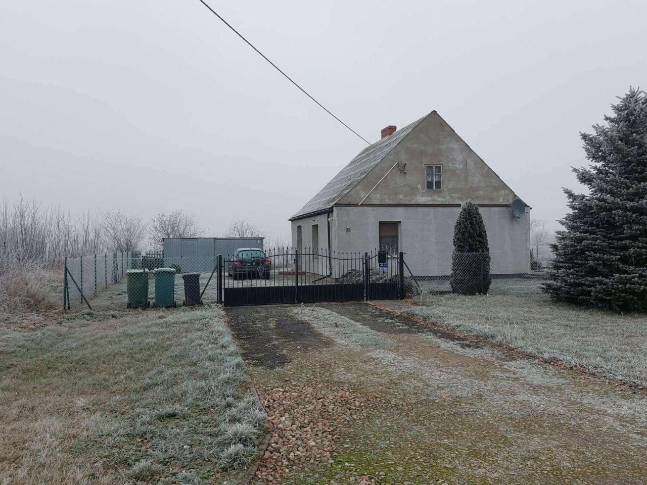 dom wolnostojący, 2 pokoje Poniatówek