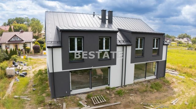bliźniak, 5 pokoi Tarnowiec, ul. Nadbrzeżna. Zdjęcie 1