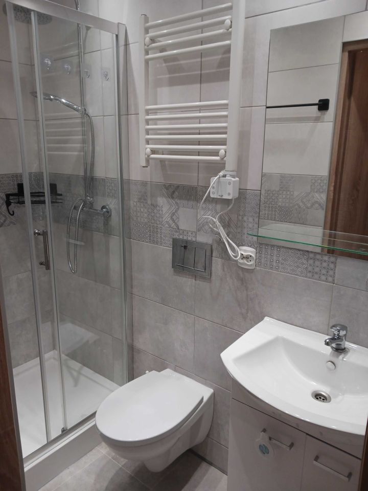 Mieszkanie 3-pokojowe Wałbrzych Biały Kamień, ul. gen. Władysława Andersa. Zdjęcie 4