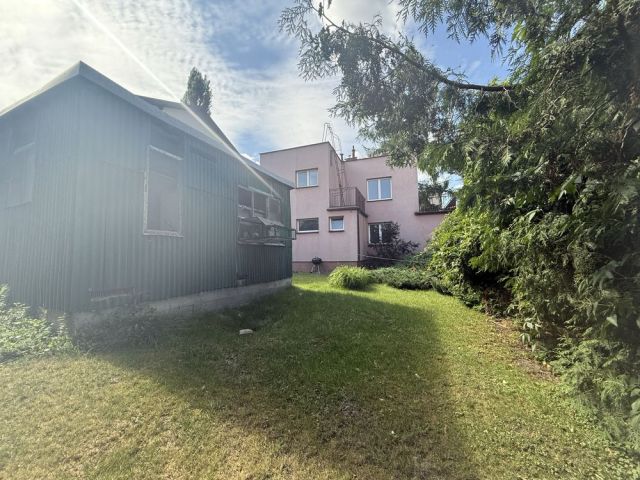 dom wolnostojący Kraków, ul. Wiktora Heltmana. Zdjęcie 1