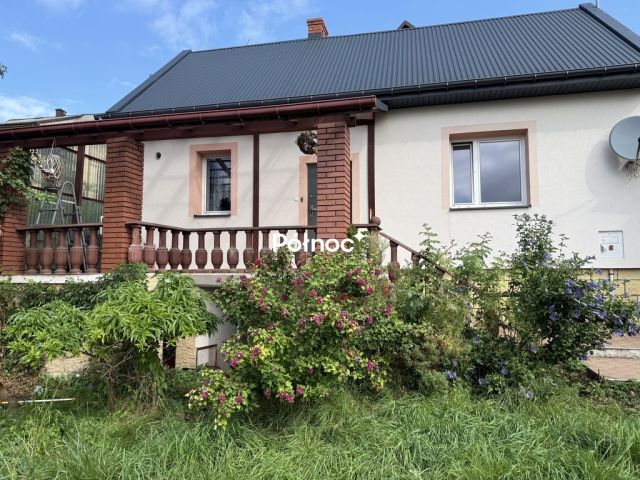 dom wolnostojący, 1 pokój Zagórze. Zdjęcie 2
