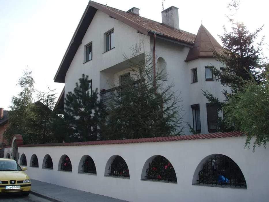 dom wolnostojący, 9 pokoi Wrocław Krzyki, ul. Myszkowska
