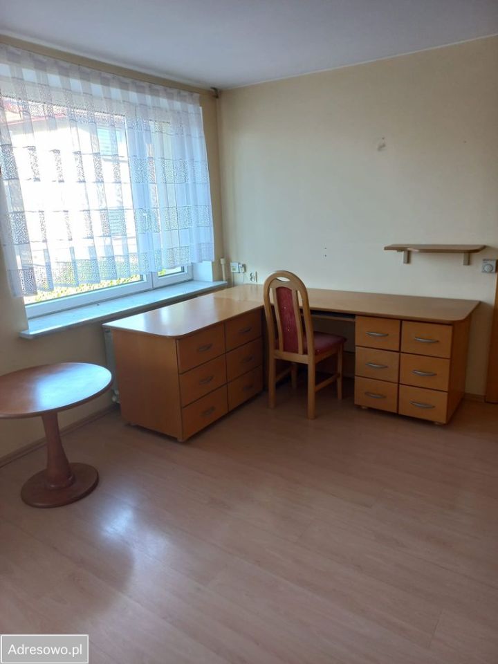 dom wolnostojący, 7 pokoi Radomsko. Zdjęcie 12
